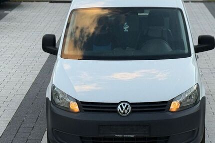 VW Caddy 189.000 km 5.890 € Offenbach am Main 63069