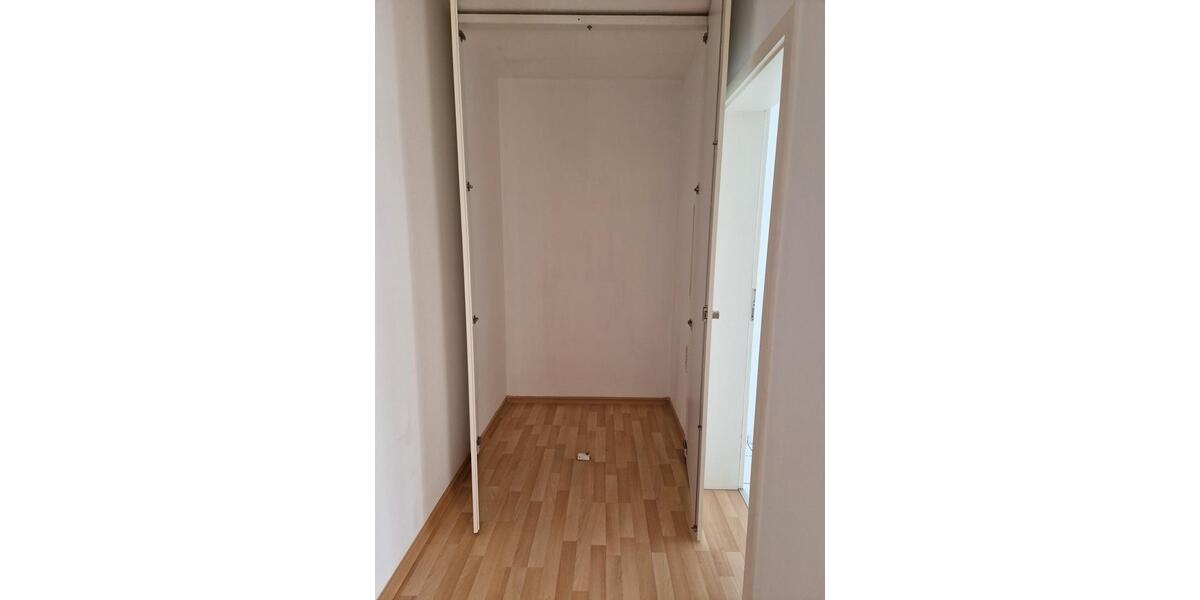 Etagenwohnung Magdeburg Brückfeld - 4 Zimmer, 83 m&sup2;, 166.000&euro; | Angebot:26374809