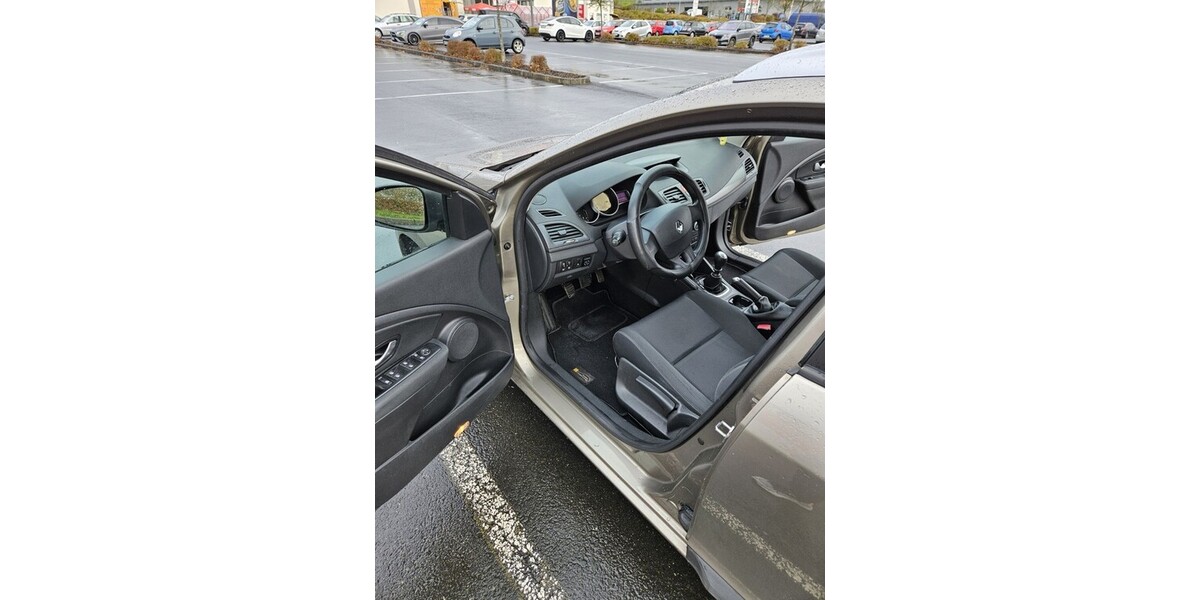 Renault Megane 191.000 km 3.499 &euro; Rennerod 56477