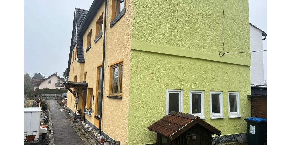 Doppelhaushälfte Sonneberg Oberlind - 6 Zimmer, 110 m&sup2;, 275.000&euro; | Angebot:25302323