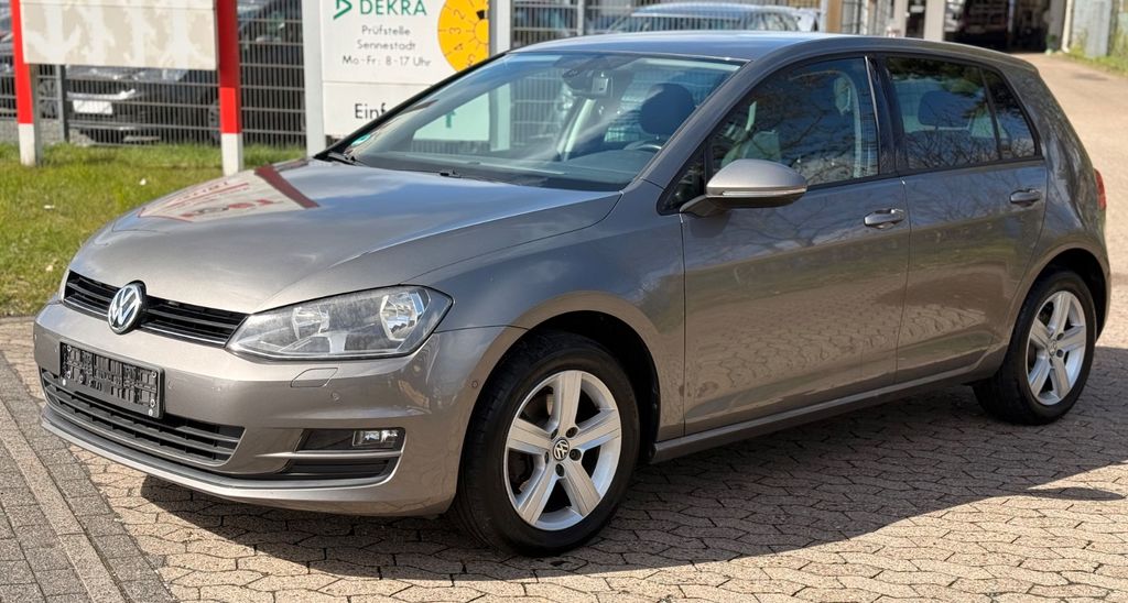 VW Golf 116.000 km 7.990 &euro; Bielefeld 33689