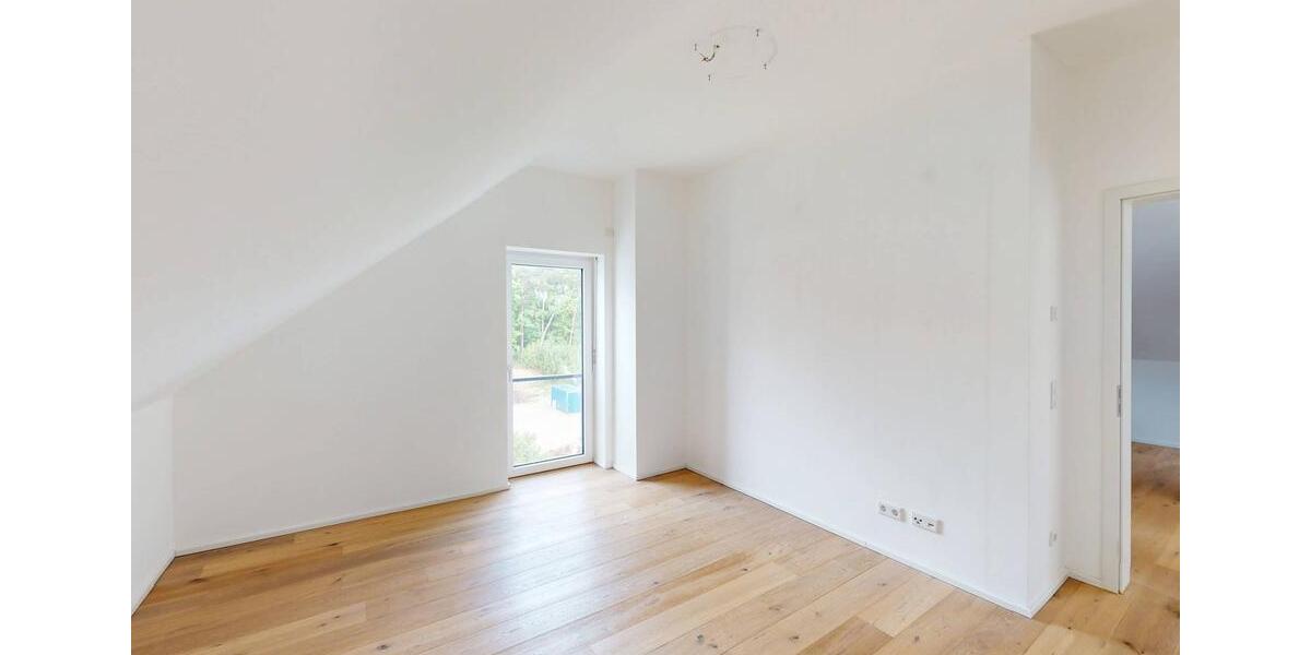 Dachgeschoßwohnung Neustadt an der Donau - 3 Zimmer, 90 m&sup2;, 900&euro; | Angebot:26632550