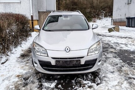 Renault Megane 213.000 km 1.800 &euro; Daun 54550