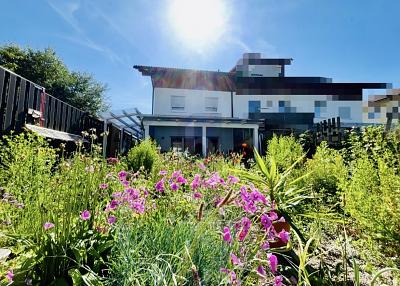 HOCHWERTIG, GEMÜTLICH UND VIEL PLATZ - Reihenendhaus Oberstaufen | Angebot:27075035