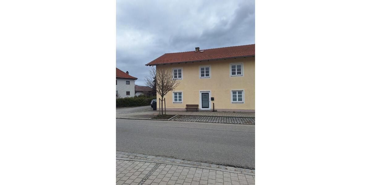 Etagenwohnung Kirchweidach - 2 Zimmer, 44 m&sup2;, 490&euro; | Angebot:26398510