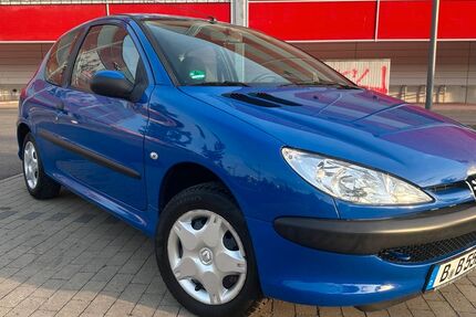 Peugeot 206 96.000 km 2.650 &euro; Berlin 10315