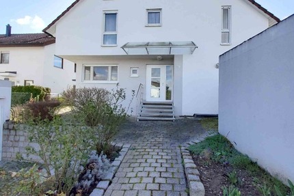 Familienleben im Grünen – naturnah wohnen mit top Anbindung - Haus Sersheim | Angebot:25255417