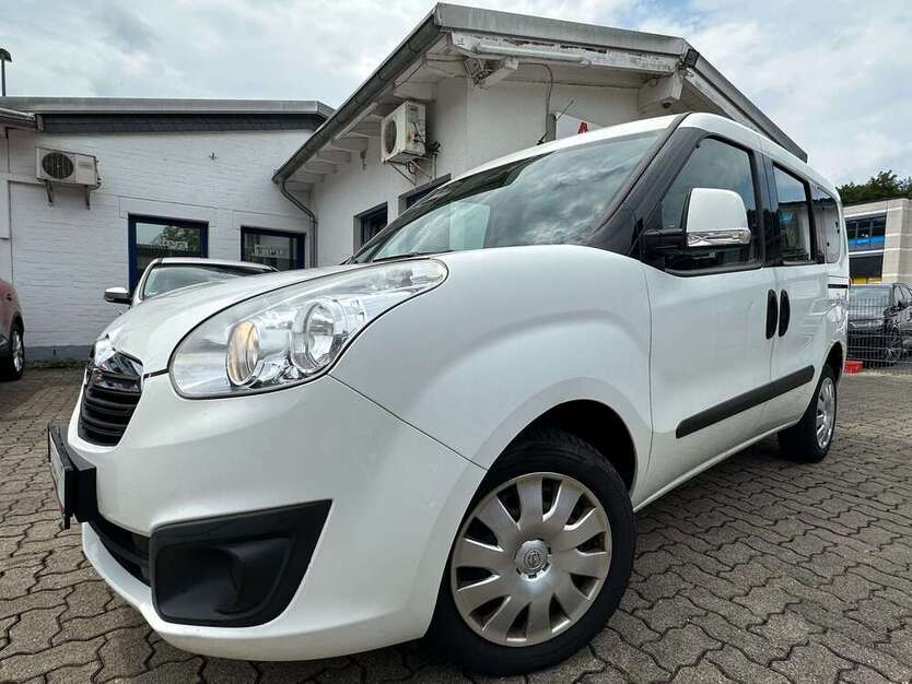 Opel Combo 180.000 km 6.949 € Gummersbach 51645