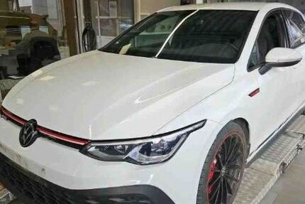 VW Golf 23.319 km 32.470 &euro; Ochsenfurt 97199