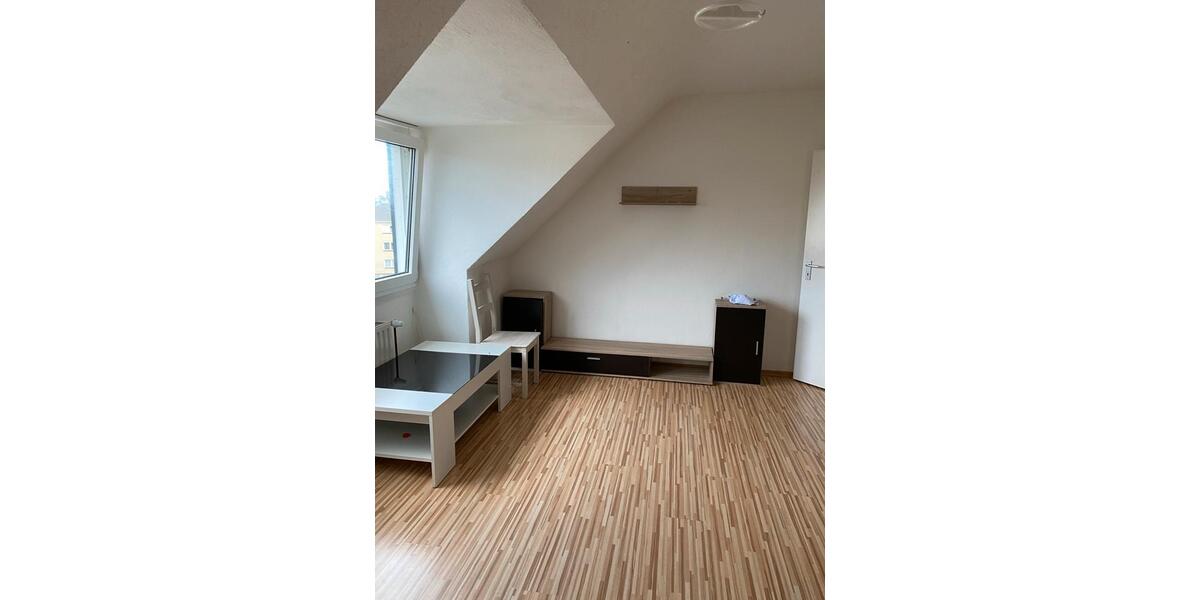 Dachgeschoßwohnung Essen Stadtbezirk III - 2.5 Zimmer, 43 m&sup2;, 680&euro; | Angebot:25545178