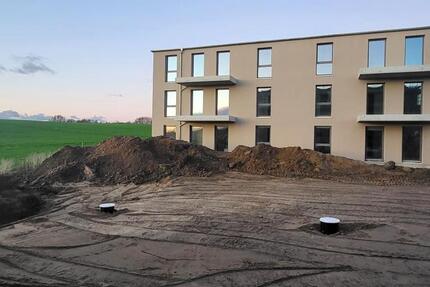 Lichtdurchfluteter ERSTBEZUG mit Aufzug und EBK 3 zimmer