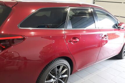 Toyota Auris Touring Sports 120.000 km 15.990 &euro; Schiffdorf 27619