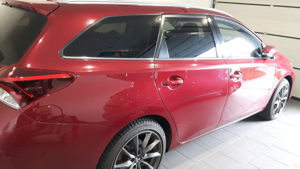 Toyota Auris Touring Sports 120.000 km 15.990 &euro; Schiffdorf 27619