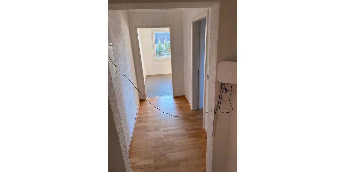 Etagenwohnung Friedrichshafen - 3 Zimmer, 80 m&sup2;, 1.000&euro; | Angebot:26396754