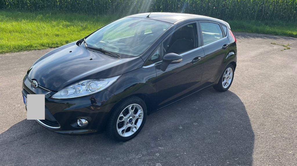Ford Fiesta 185.000 km 3.600 &euro; Furth im Wald 93437