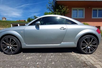 Audi TT 185.500 km 7.800 &euro; Etzelwang 92268