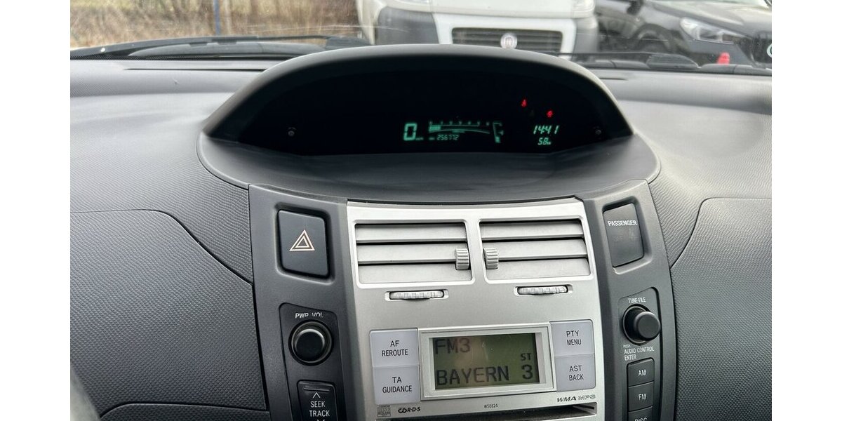 Toyota Yaris Sol D4D 1.4 D Klima Euro4 1.Hand 256.700 km 2.300 &euro; Altdorf 84032