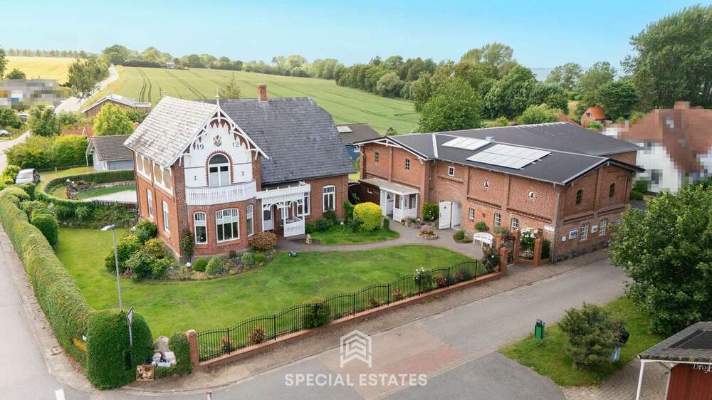 Einfamilienhaus Steinbergkirche / Neukirchen Neukirchen - 10 Zimmer, 258 m&sup2;, 1.490.000&euro; | Angebot:27169824