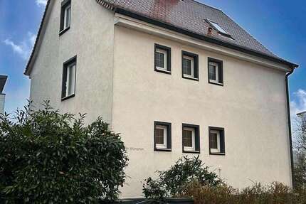 Haus zum Kaufen in Eggenfelden 495.000 € 184 m² 5 zimmer