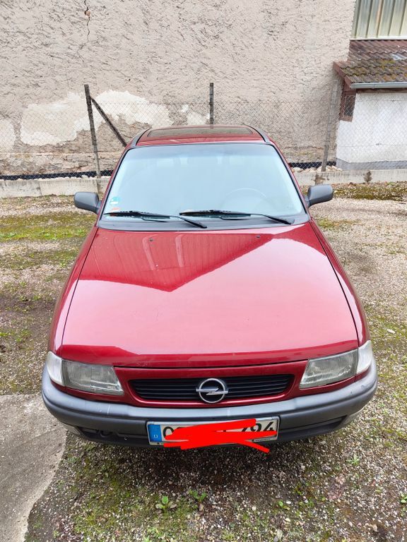 Opel Astra 201.000 km 1.499 € Ottenhöfen 77883