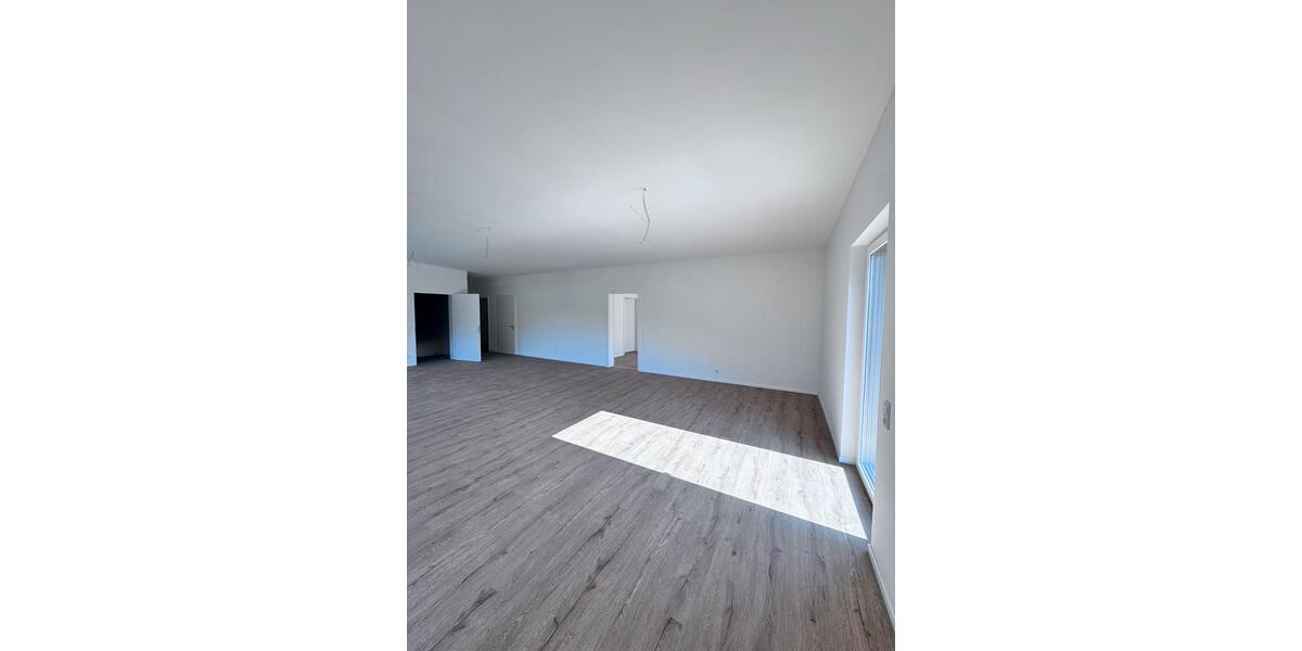 Einfamilienhaus Gummersbach - 3.5 Zimmer, 146 m&sup2;, 1.900&euro; | Angebot:25363993