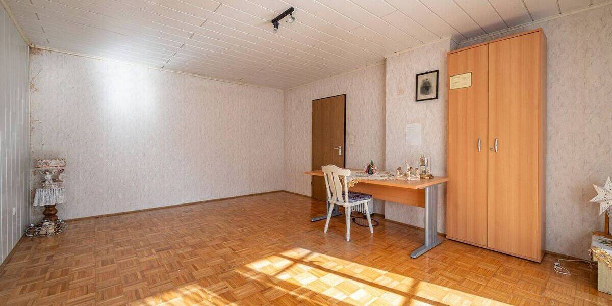 Reihenmittelhaus Selfkant / Hillensberg Hillensberg - 6 Zimmer, 186 m&sup2;, 210.000&euro; | Angebot:25802755