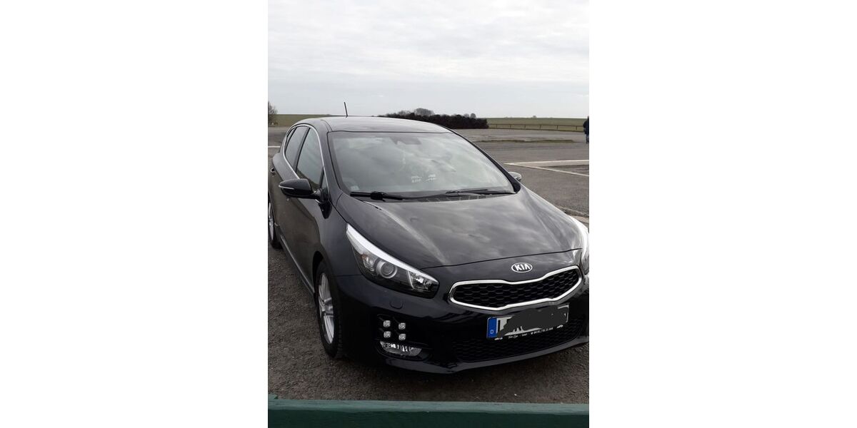 Kia ceed / Ceed 240.000 km 6.600 &euro; Weener 26826