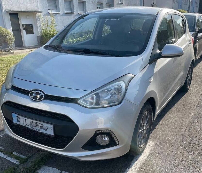 i10