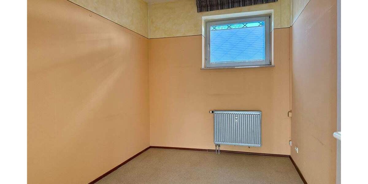 Attraktive Ladeneinheit in zentraler Lage - vielseitig nutzbar als Geschäft, Büro oder Praxis 4 zimmer