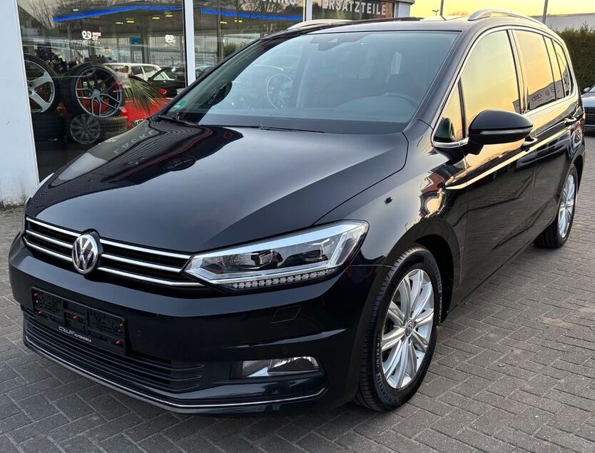 VW Touran 195.000 km 13.470 € Hamm 59075