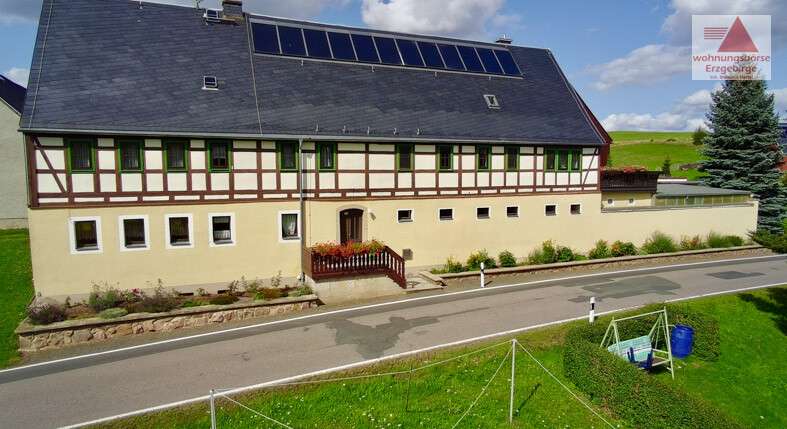 Haus zum Kaufen in Hartmannsdorf-Reichenau 399.000 € 312.14 m² 9 zimmer