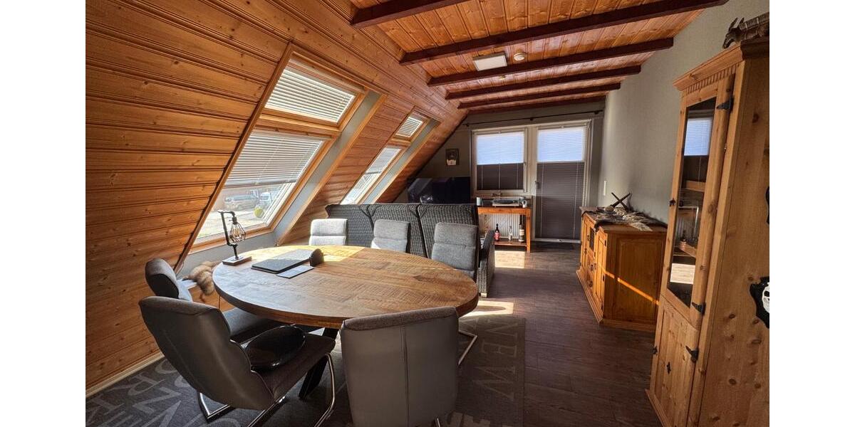 Dachgeschoßwohnung Dornum - 3 Zimmer, 77 m&sup2;, 160.000&euro; | Angebot:25641393