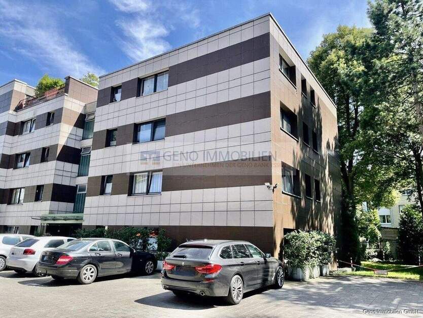 In Rüttenscheid! Mit Aufzug, Balkon und Tiefgaragenplatz! Nein? Doch! 4 zimmer