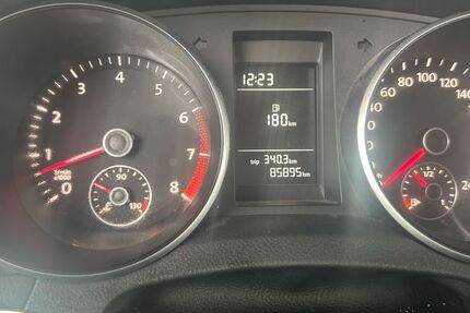 VW Golf 87.000 km 5.900 € Walluf 65396