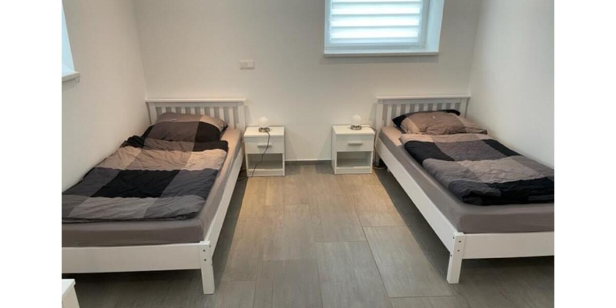 Wohnen auf Zeit Unterwellenborn - 3 Zimmer, 96 m&sup2;, 25&euro; | Angebot:21353198