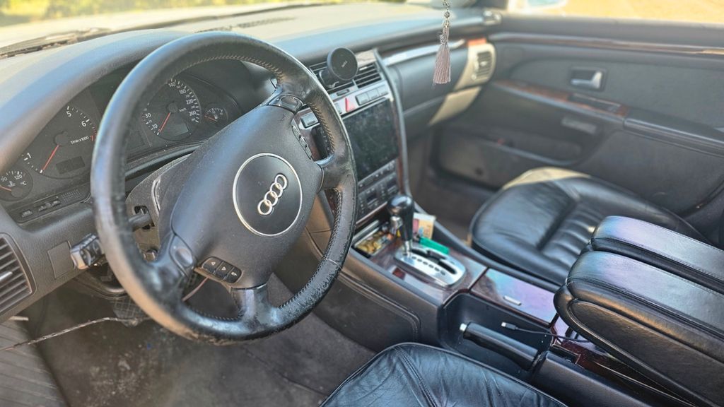 Audi A8 371.000 km 9.500 &euro; Frankenthal 67227