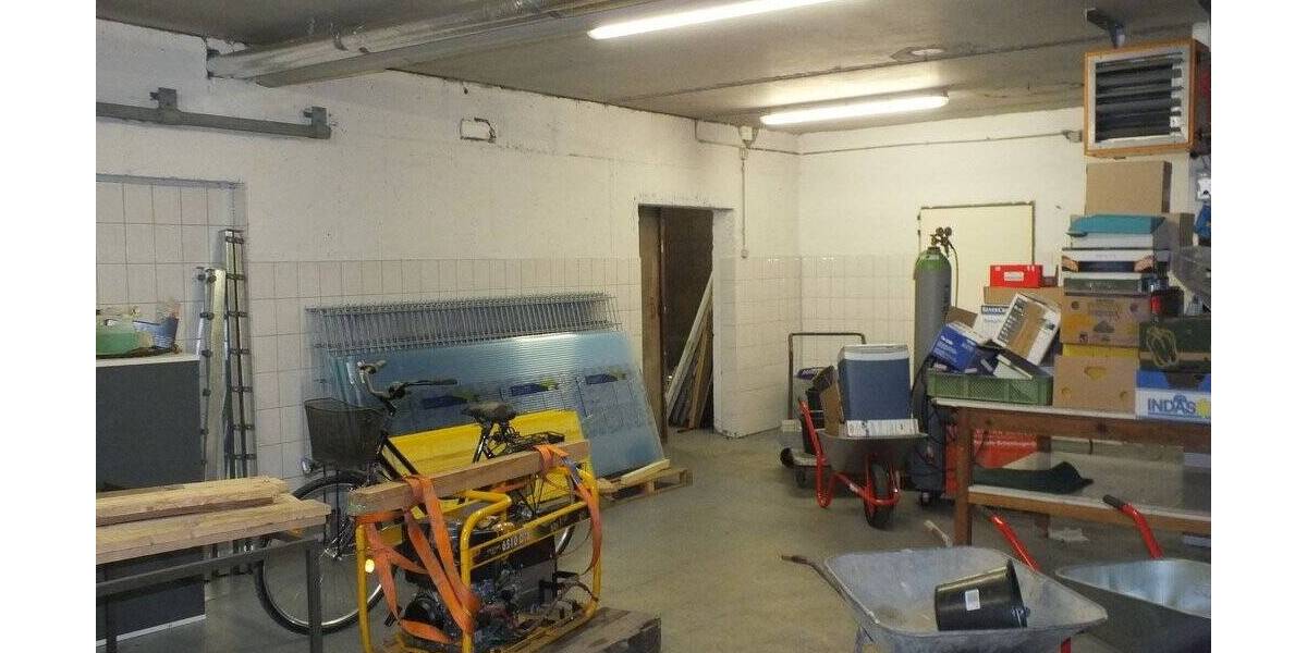 Bauernhaus, Landhaus Rielasingen-Worblingen Rielasingen - 8 Zimmer, 210 m&sup2;, 680.000&euro; | Angebot:25668030