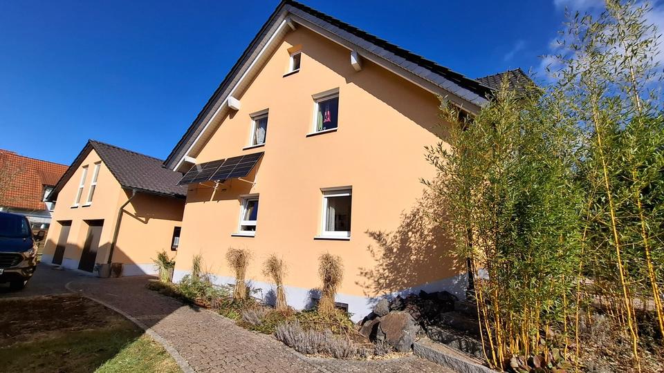 Einfamilienhaus Stockheim - 7 Zimmer, 240 m&sup2;, 450.000&euro; | Angebot:25414442