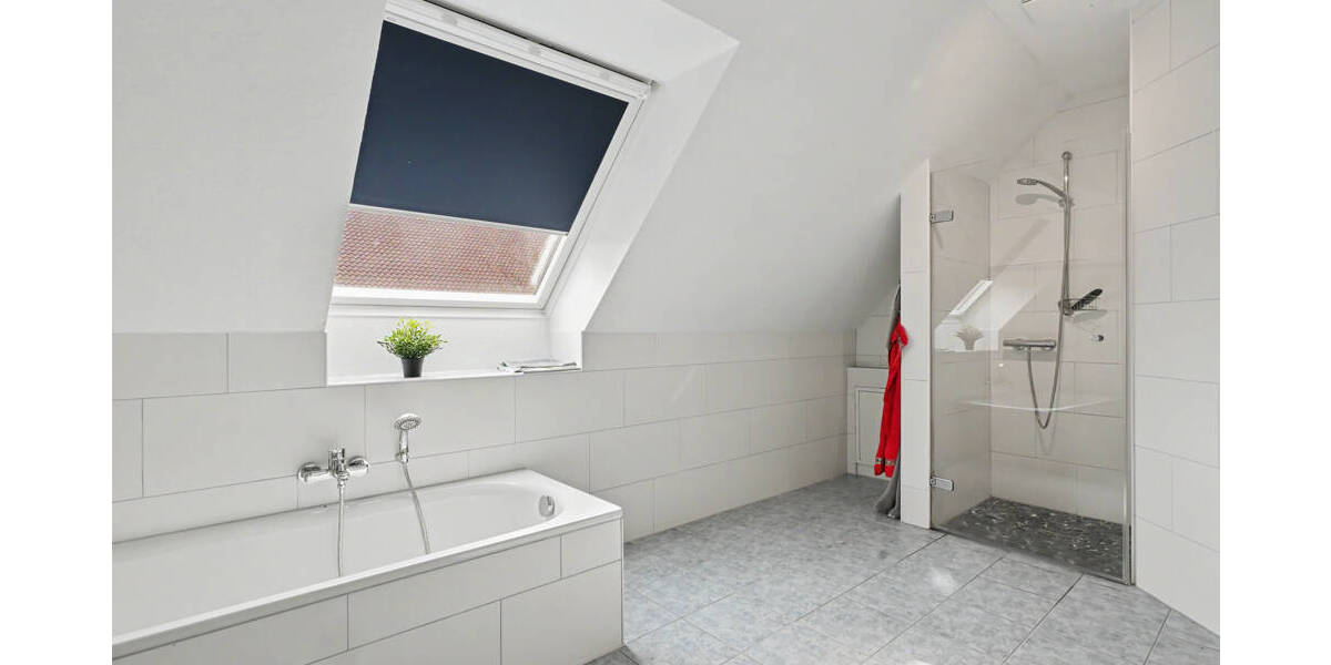 Mehrfamilienhaus, Wohnhaus Apen / Vreschen-Bokel Vreschen-Bokel - 6 Zimmer, 205 m&sup2;, 489.000&euro; | Angebot:26378685