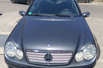 Mercedes-Benz C 250 93.000 km 6.900 &euro; Sindelfingen 71067
