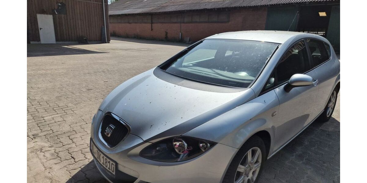 Seat Leon 215.000 km 1.450 &euro; Heidenau 21258