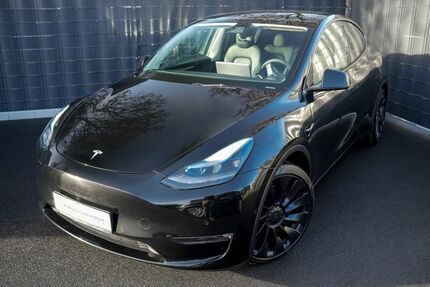 Tesla Model Y 45.402 km 38.499 &euro; Dormagen 41539