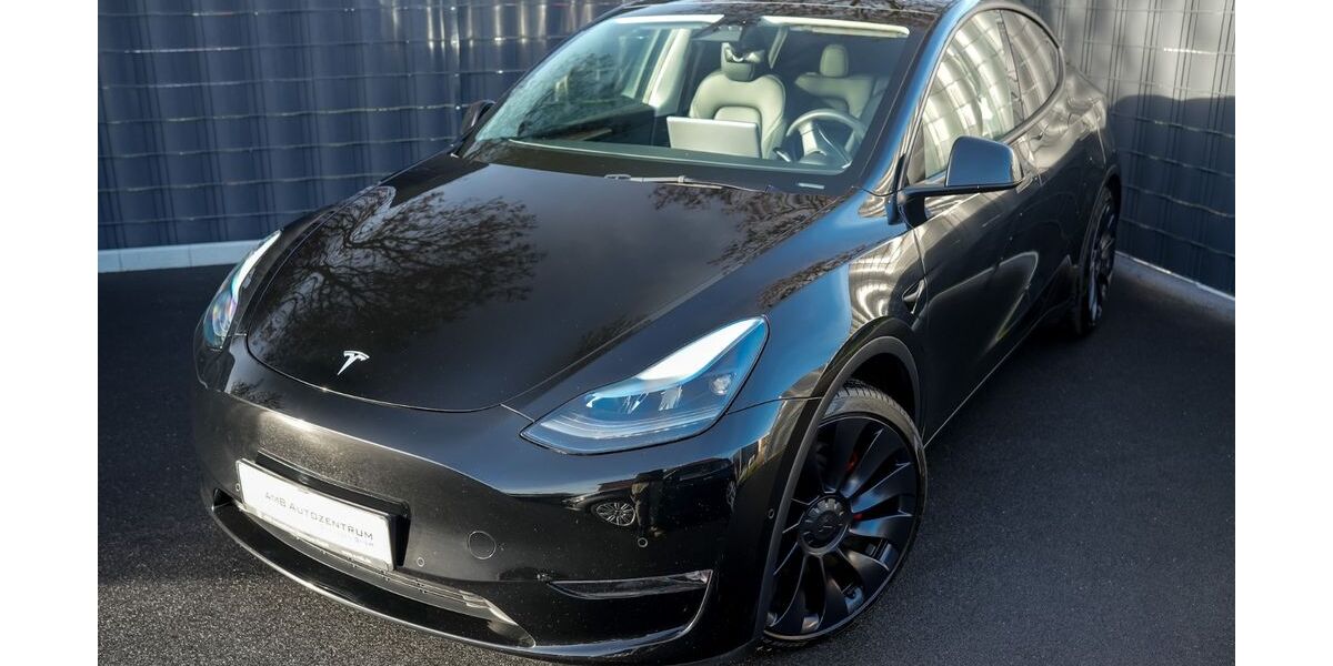 Tesla Model Y 45.402 km 38.499 &euro; Dormagen 41539