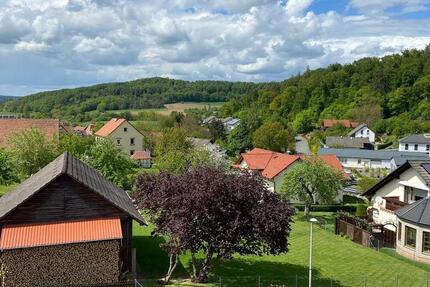 Haus Naumburg - 7.5 Zimmer, 200 m&sup2;, 372.000&euro; | Angebot:26926482