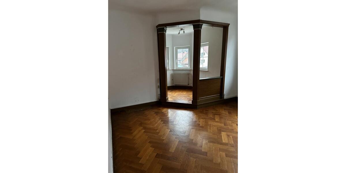 Etagenwohnung Seebach - 2 Zimmer, 68 m&sup2;, 440&euro; | Angebot:26169258