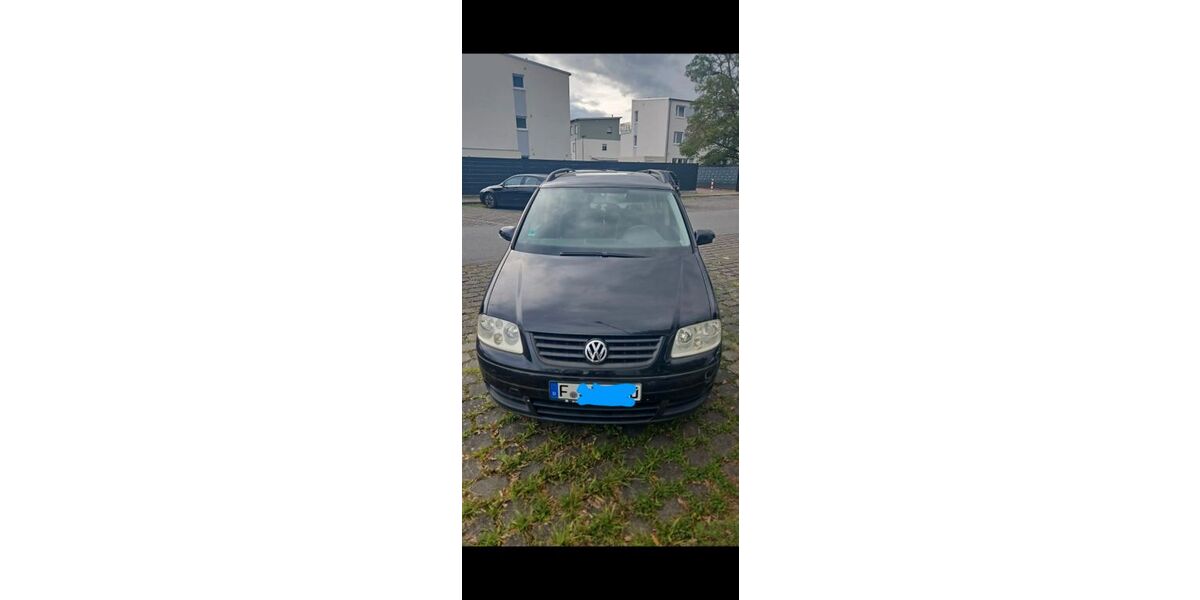 VW Touran 157.000 km 3.100 &euro; Hanau 63457