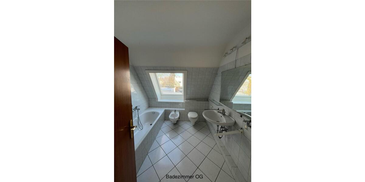 Vermiete Doppelhaushälfte in Siek 4.5 zimmer