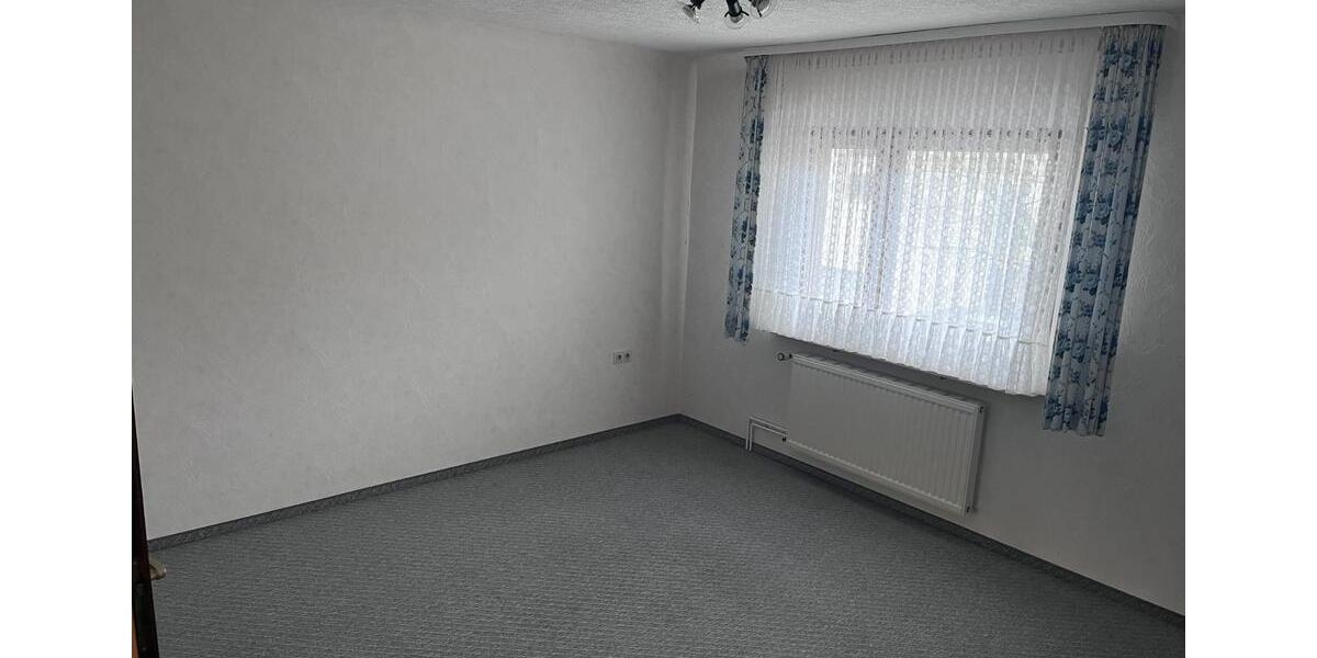 Einfamilienhaus Nohfelden - 11 Zimmer, 183 m&sup2;, 1.150&euro; | Angebot:26030817