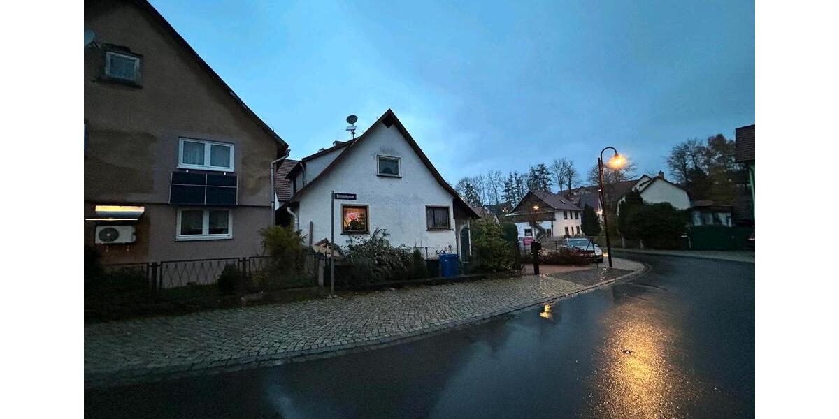Einfamilienhaus Schmalkalden - 6 Zimmer, 100 m&sup2;, 122.000&euro; | Angebot:26712990