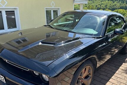 Dodge Challenger 107.000 km 22.499 &euro; Leun 35638